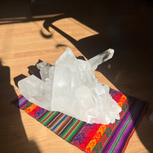 Load image into Gallery viewer, Clear Quartz Cluster
