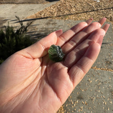 Load image into Gallery viewer, Moldavite