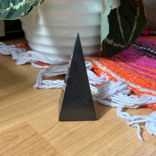 Load image into Gallery viewer, Shungite Pyramid