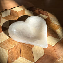 Load image into Gallery viewer, Selenite Incense Holder
