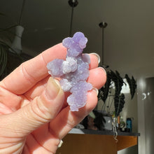 Load image into Gallery viewer, Grape Agate
