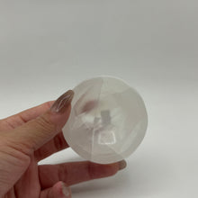 Load image into Gallery viewer, Selenite Bowls Small
