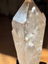 Load image into Gallery viewer, Tangerine Quartz Point
