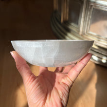 Load image into Gallery viewer, Selenite Bowls
